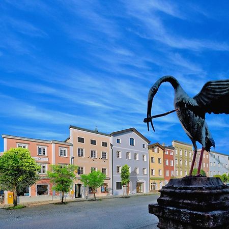 Ferienwohnung Tittmoning Zwischen Salzburg, Burghausen Und Oesterreich Exterior foto